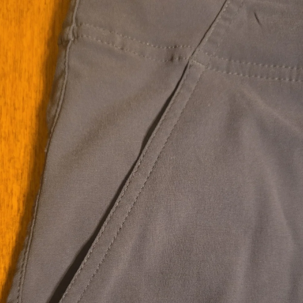 Columbia Women's Athletic Shorts - Dark Blue - Picture 4 of 5